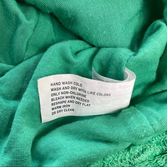 Banana Republic BR Green Lace Top - Picture 5 of 5